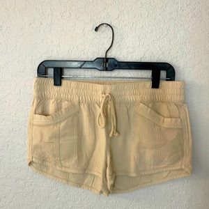 New women shorts size medium